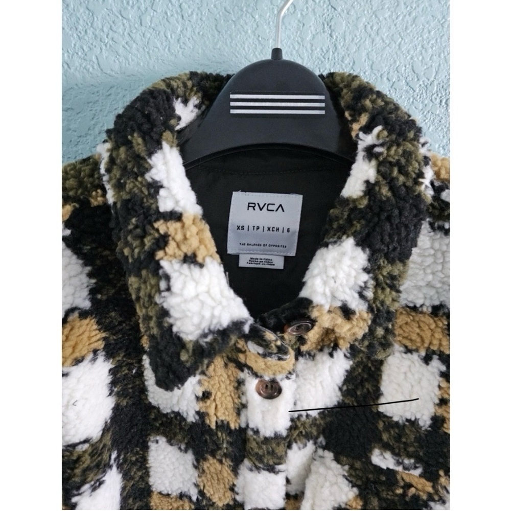 RVCA | NWT "Birdie" Plaid Faux Shearling Fleece Oversized Shirt Jacket - Picture 8 of 13